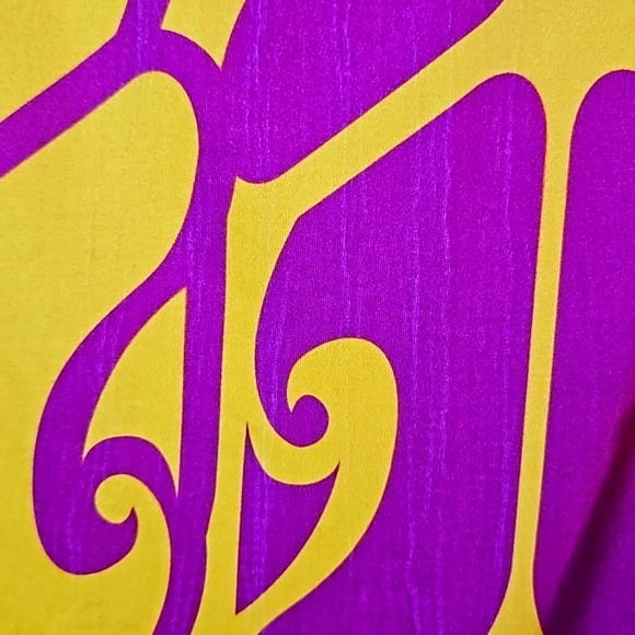 Hula Bay Purple & Yellow Top Size M - Picture 6 of 6